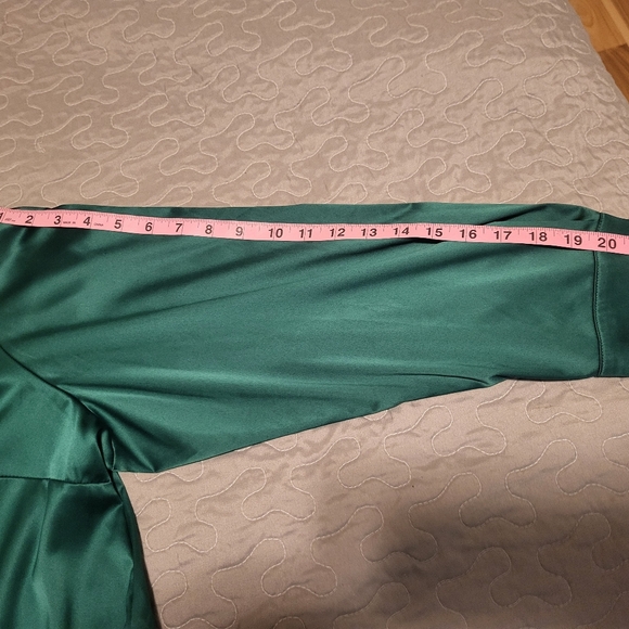 Lane Bryant 20w button down dress shirts, set of two (yes you get both) - Picture 10 of 12